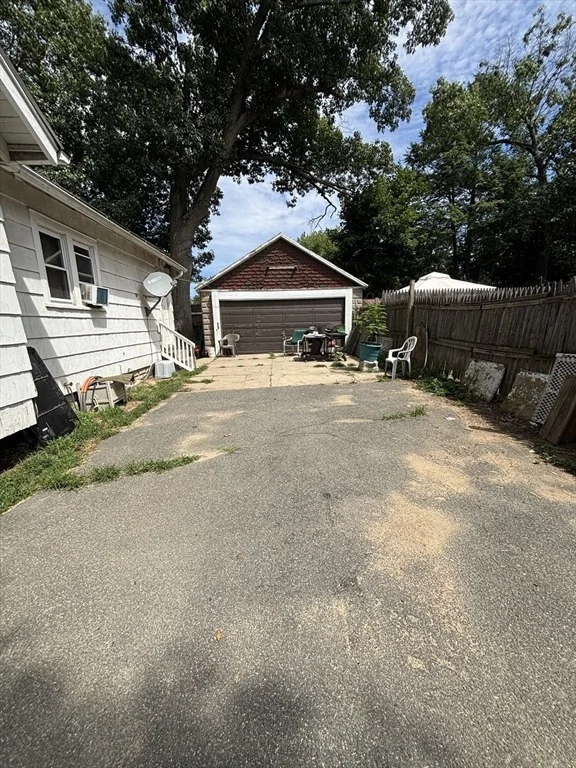 Photo of 55 Leitch St