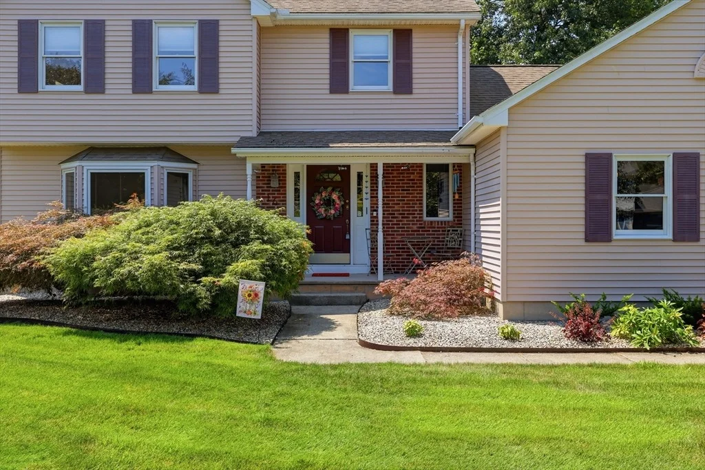 Photo of 16 Lessard