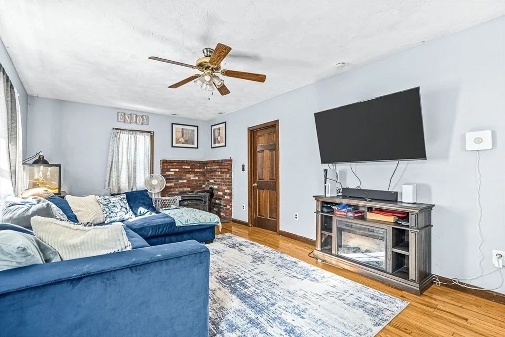 Photo of 1 Poplar St.