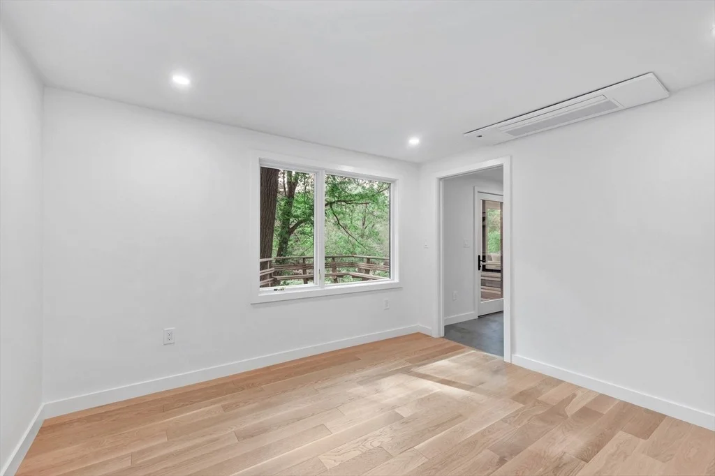 Photo of 39 Winslow St