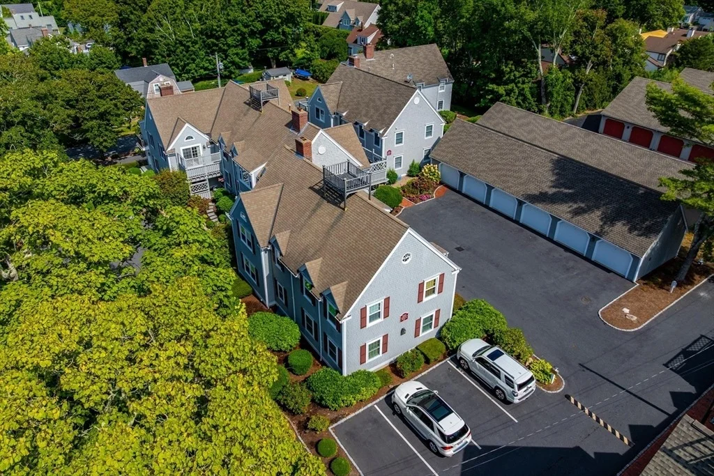 Photo of Unit 21 at 920 Main St