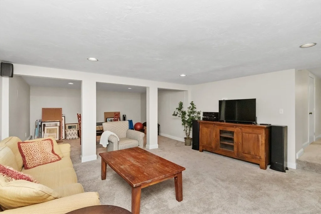 Photo of 71 Silver Hill Rd