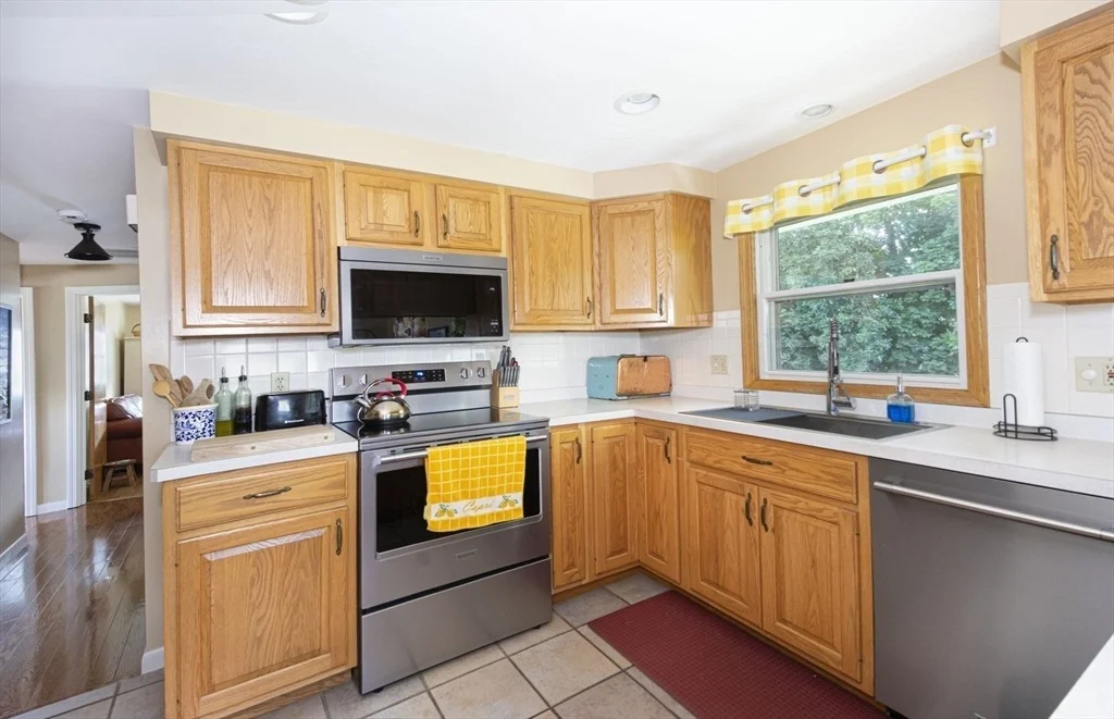 Photo of 23 Mary Ann Dr