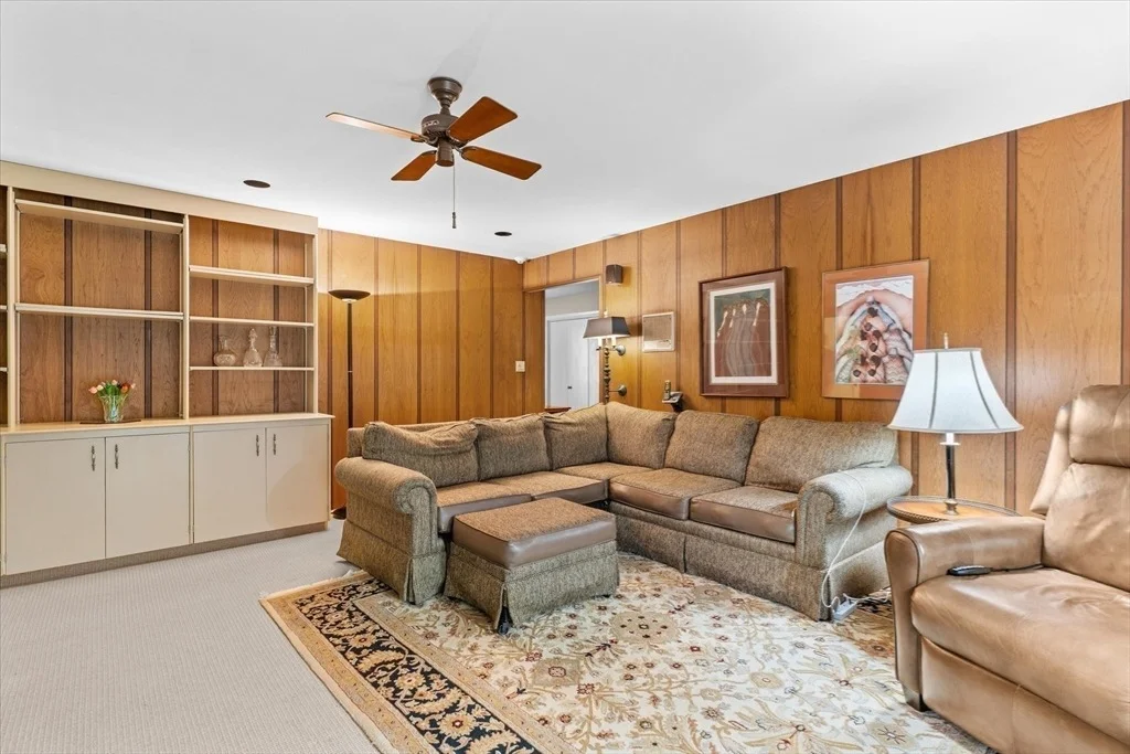 Photo of 35 Lucas Dr