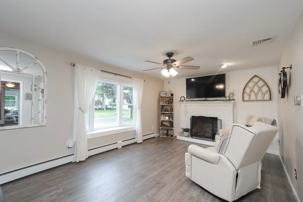 Photo of 88 Meadowlark Dr.