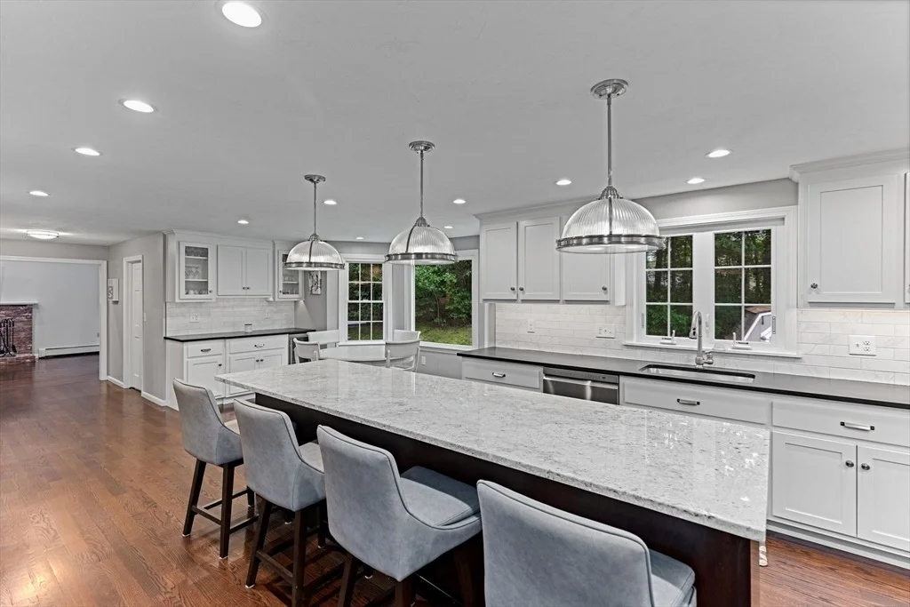 Photo of 300 Maple St