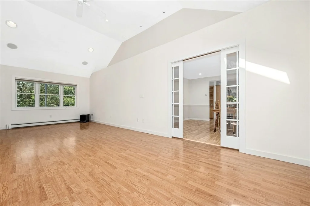 Photo of 25 Warren Street