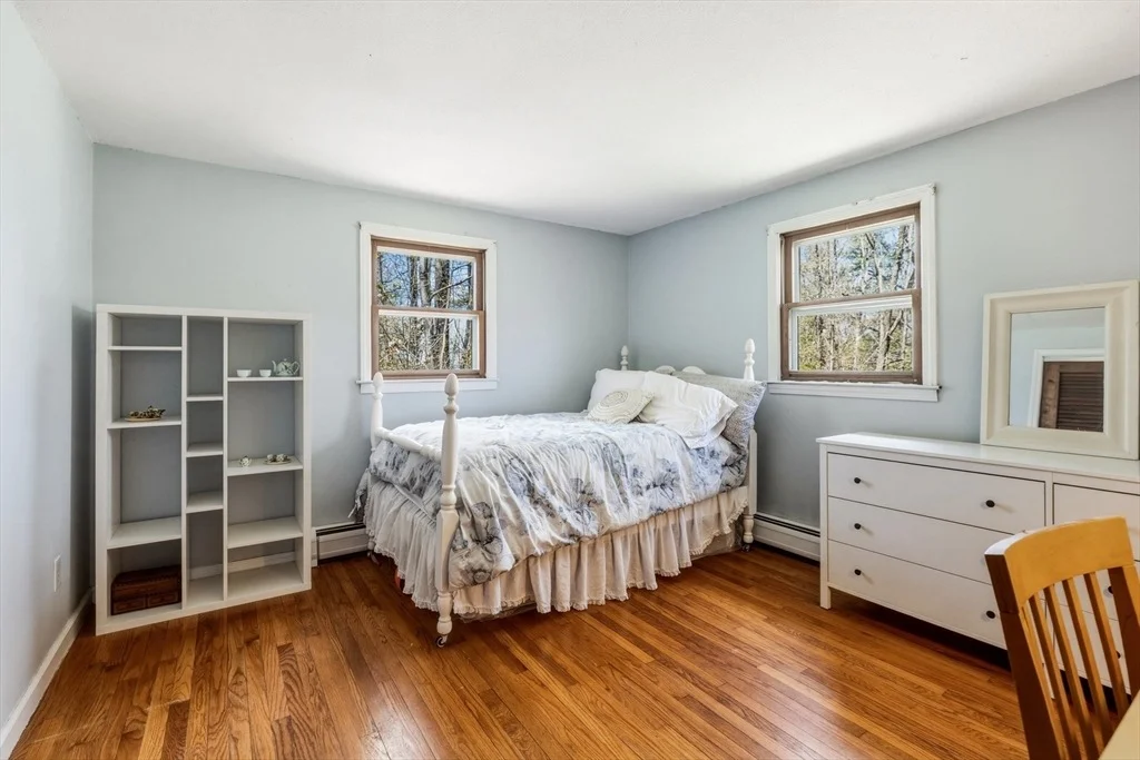 Photo of 1360 Bay Road