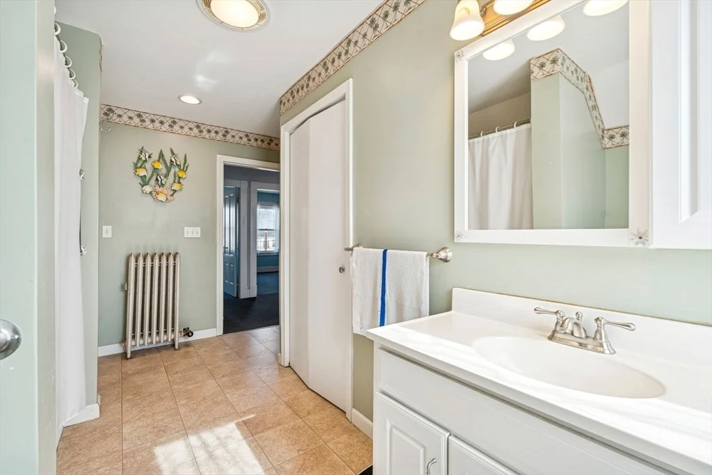 Photo of 14 Endicott Street