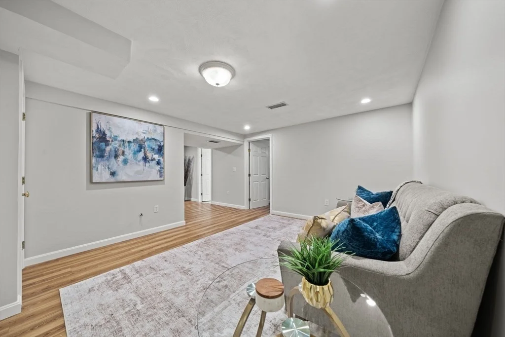 Photo of 23 Carle Dr
