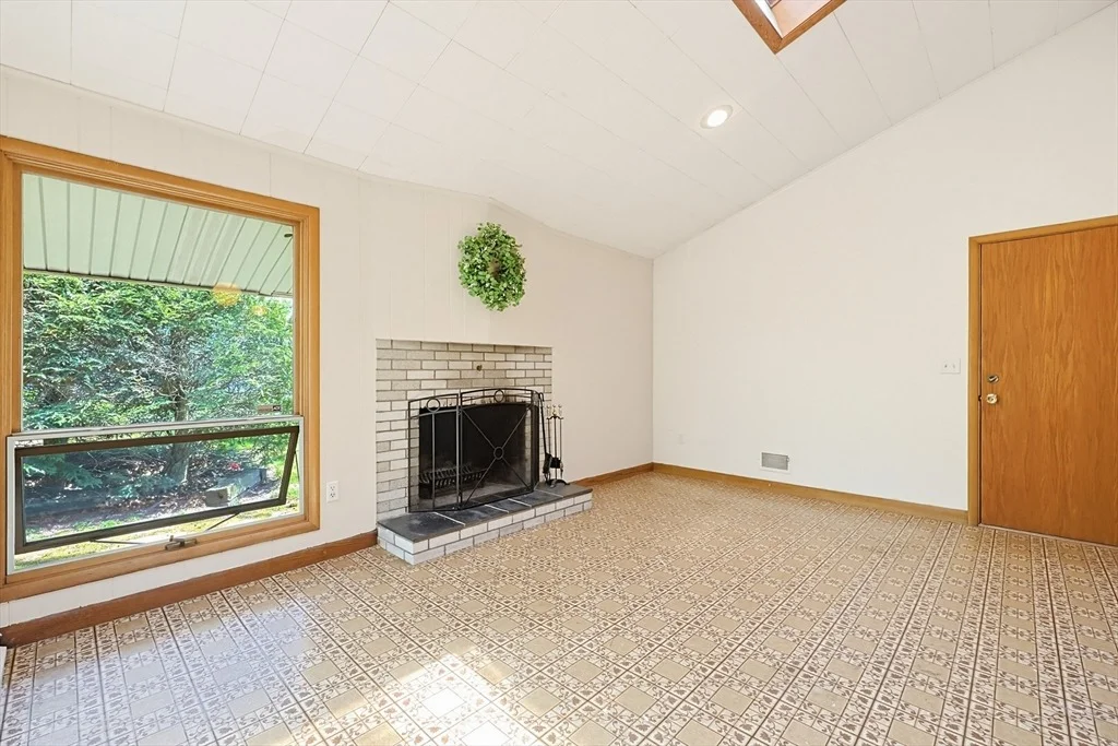 Photo of 21 Daggett Road