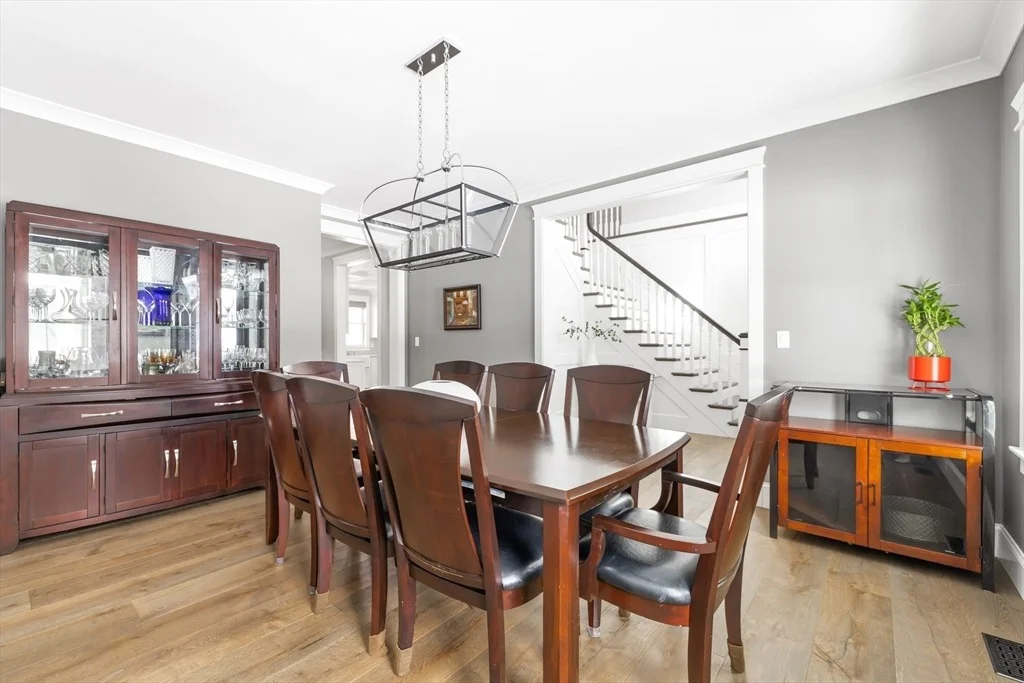 Photo of 303 Eliot St