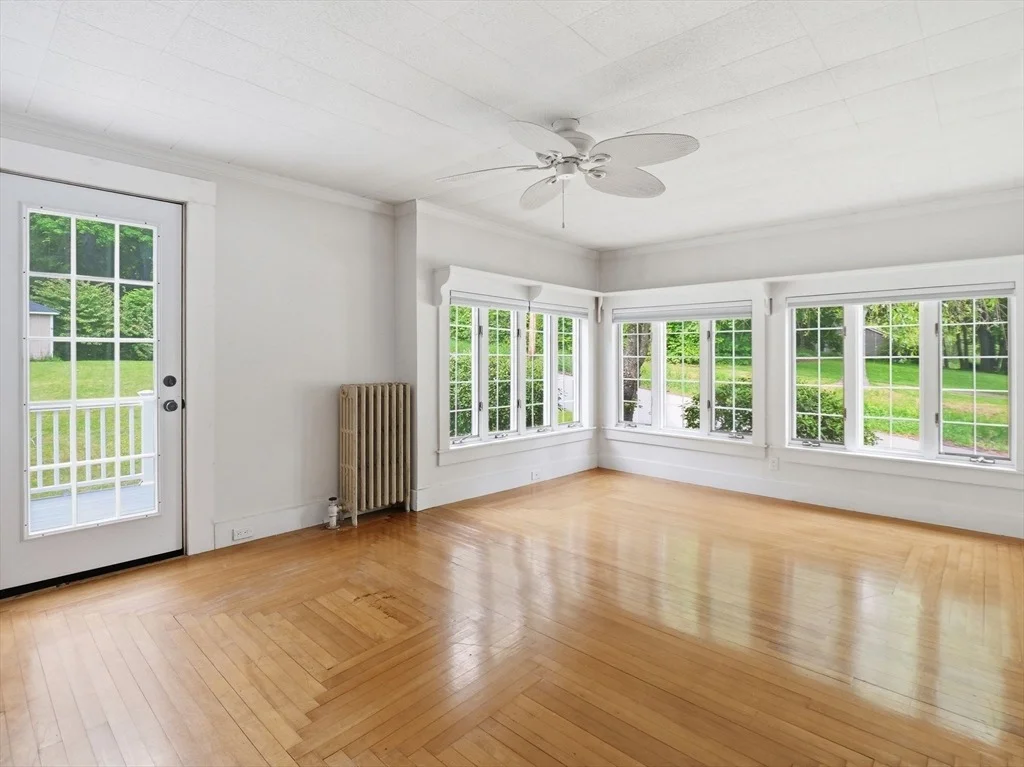 Photo of 98 Walnut St