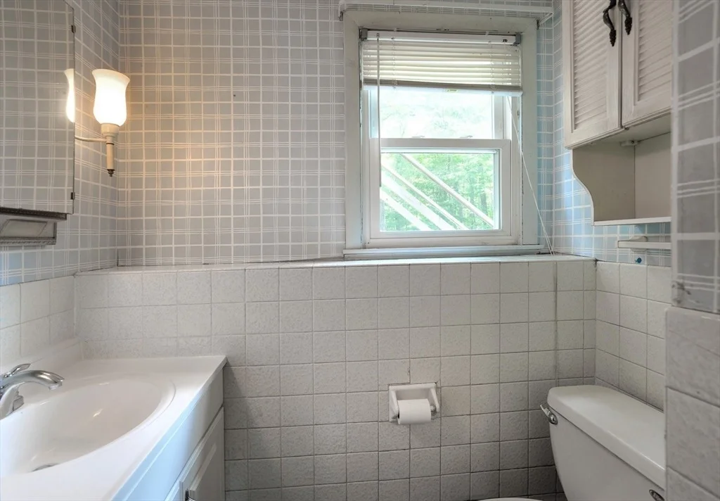 Photo of 47 Daniel Dr
