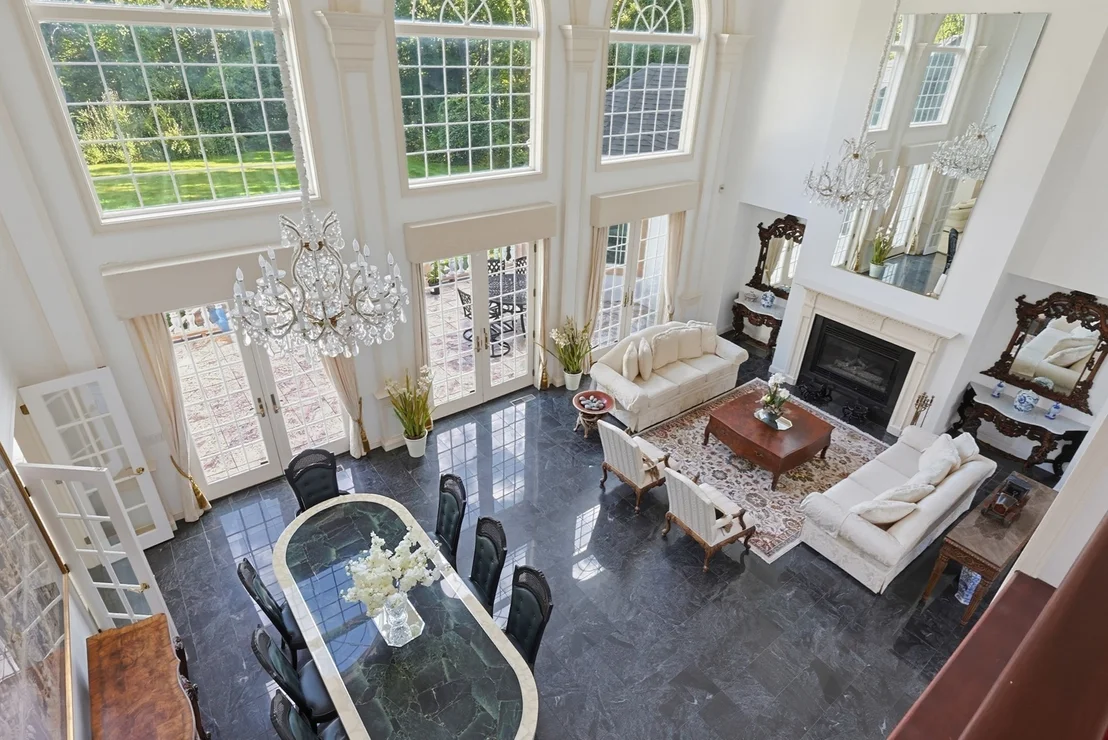 Photo of 88 Fairway Dr