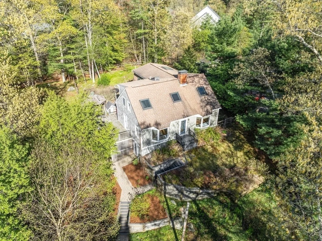 Photo of 215 Wethersfield Street