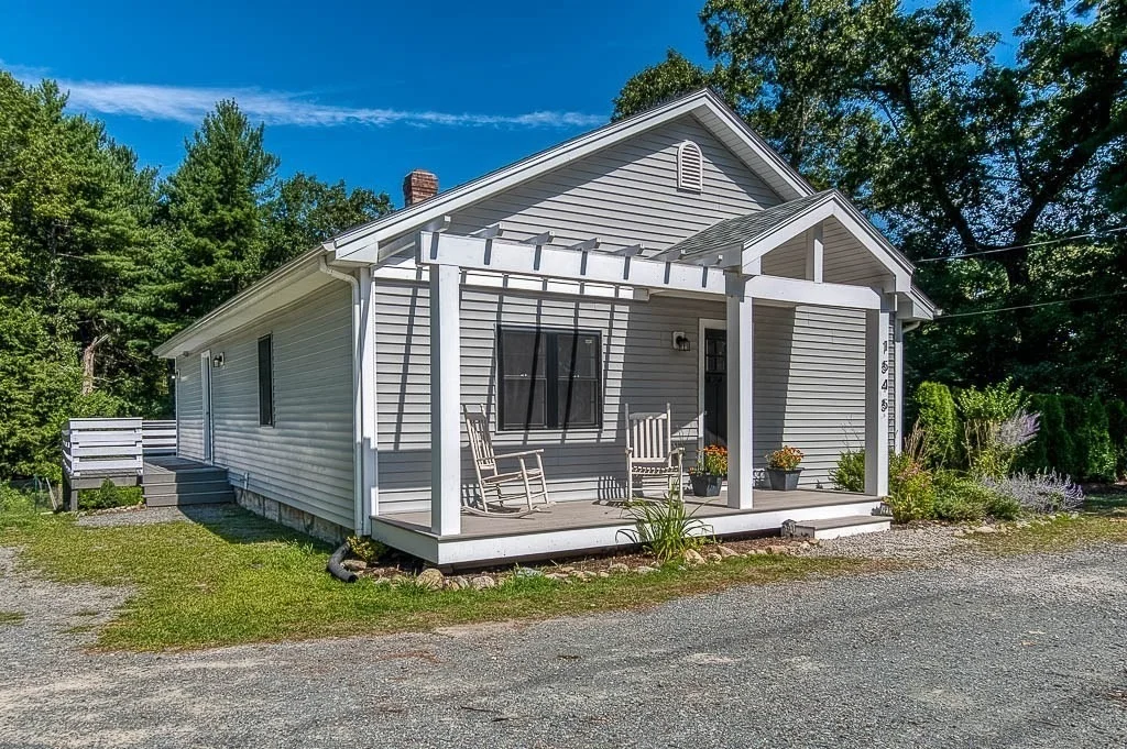 Photo of 1545 Main St
