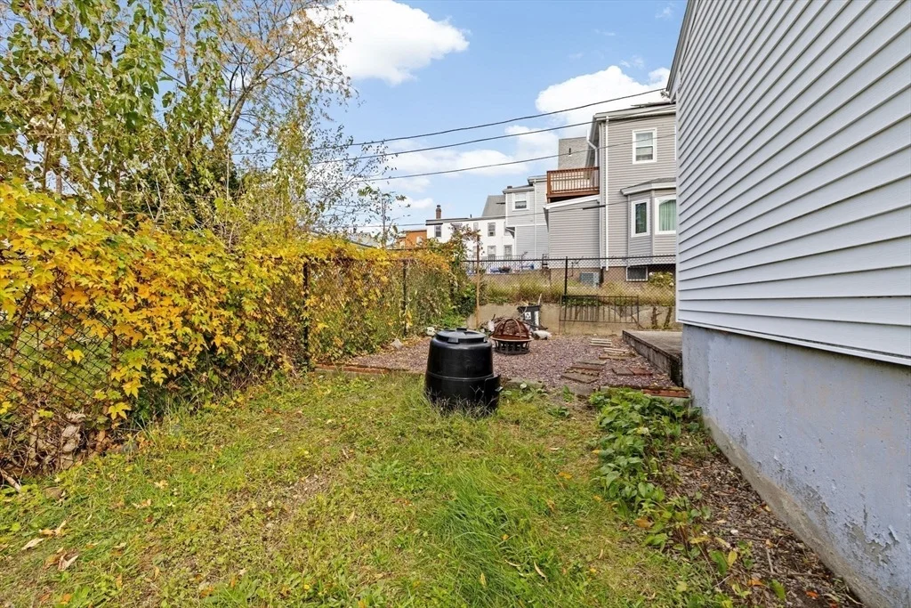 Photo of 98 Bradford St.