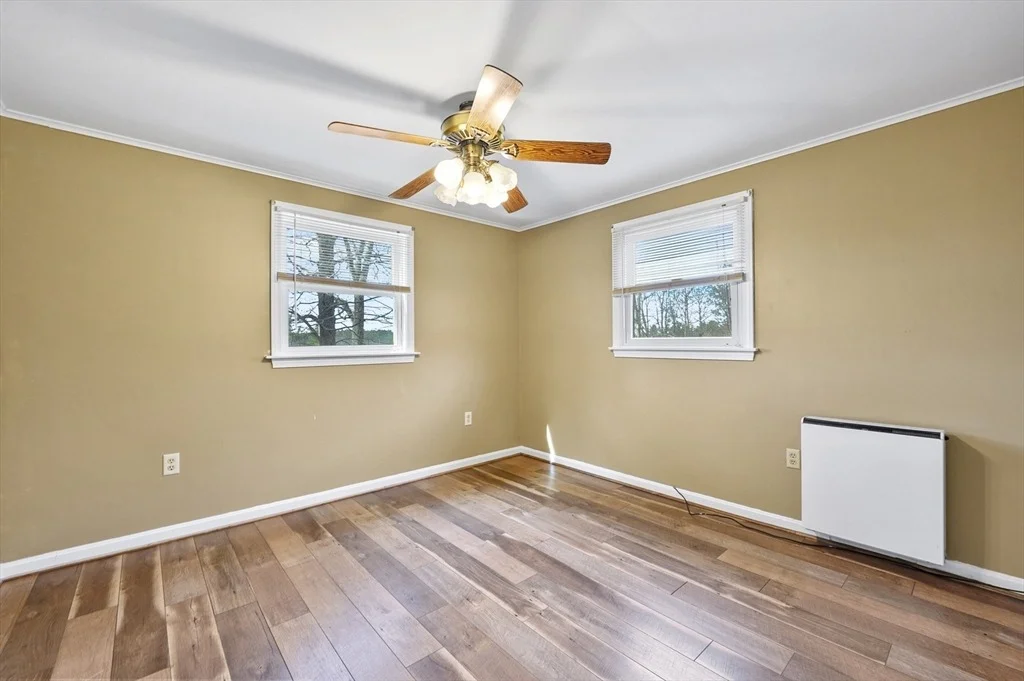 Photo of 43 Colonial Drive