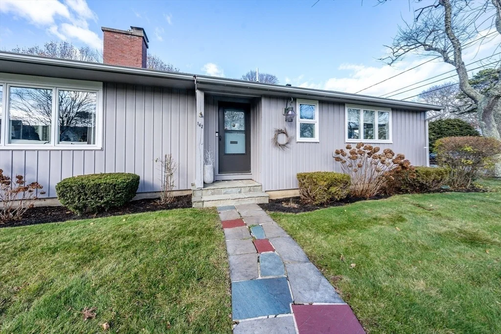 Photo of 142 Chestnut St