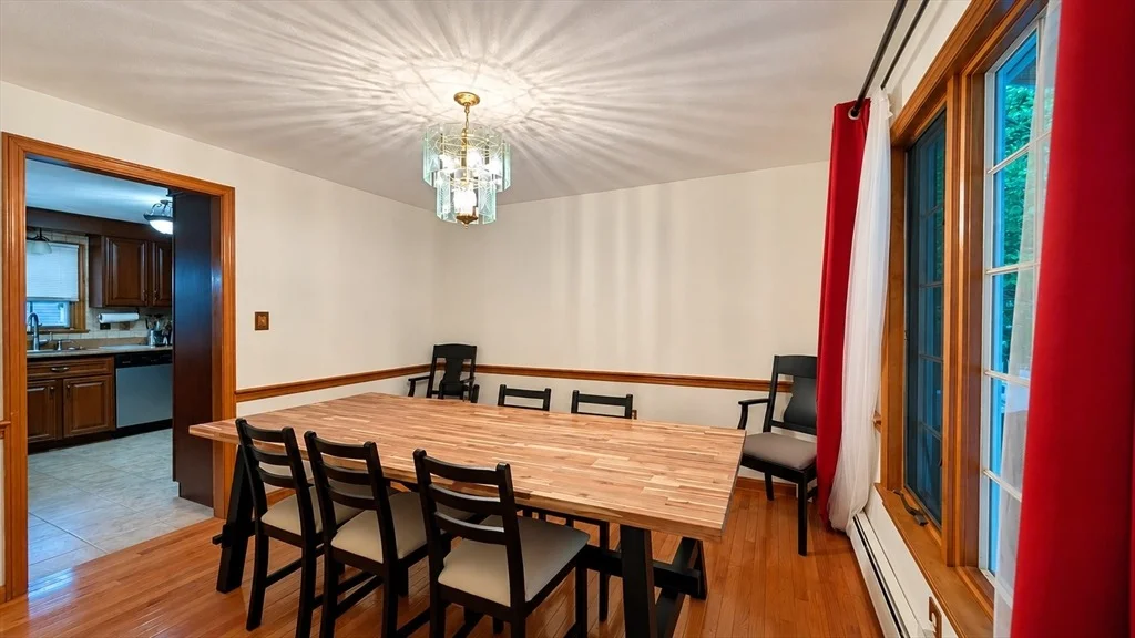 Photo of 19 Hideaway Ln
