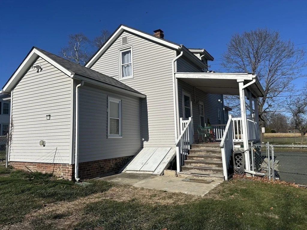 Photo of 41 Old Ferry Rd
