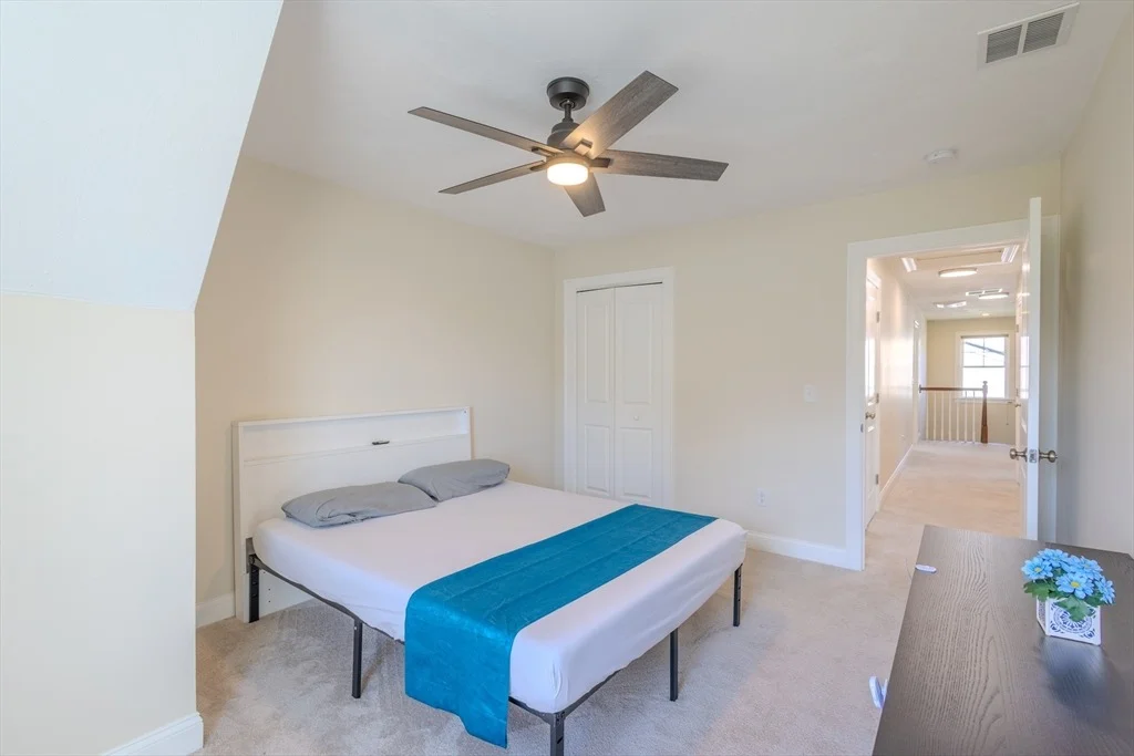 Photo of 26 Iris Ln