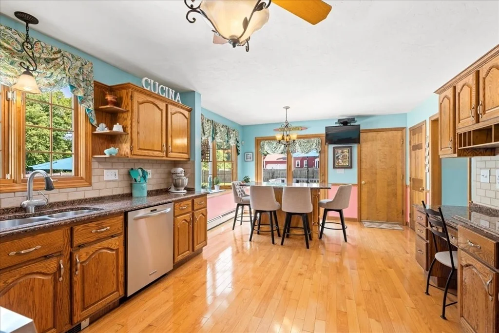 Photo of 27 Crestview Dr