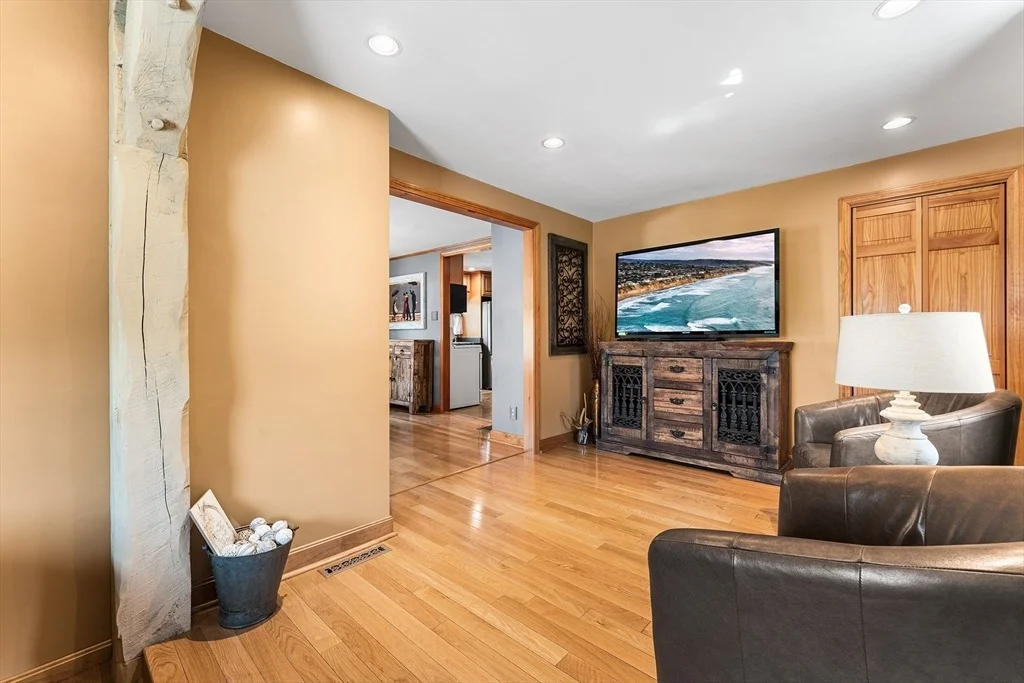 Photo of 28 Hillcrest Rd