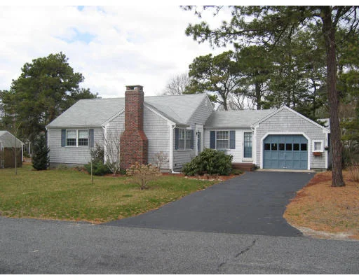 Photo of 33 Arrowhead Dr