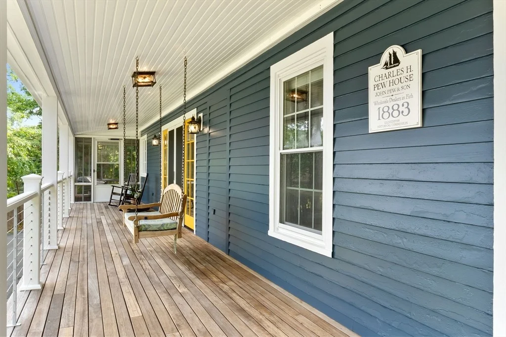 Photo of 6 Pew Ave