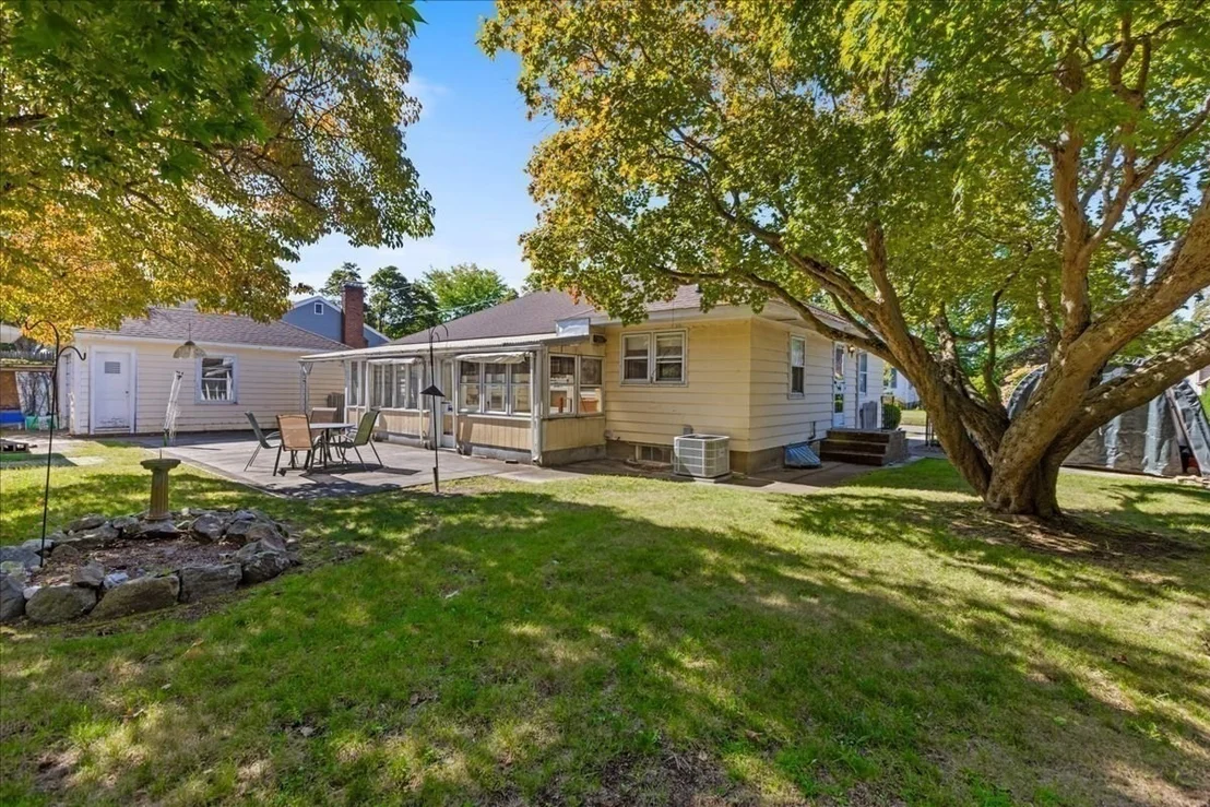 Photo of 4 Oakhurst Rd