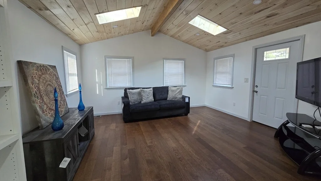 Photo of 86 Comet Rd