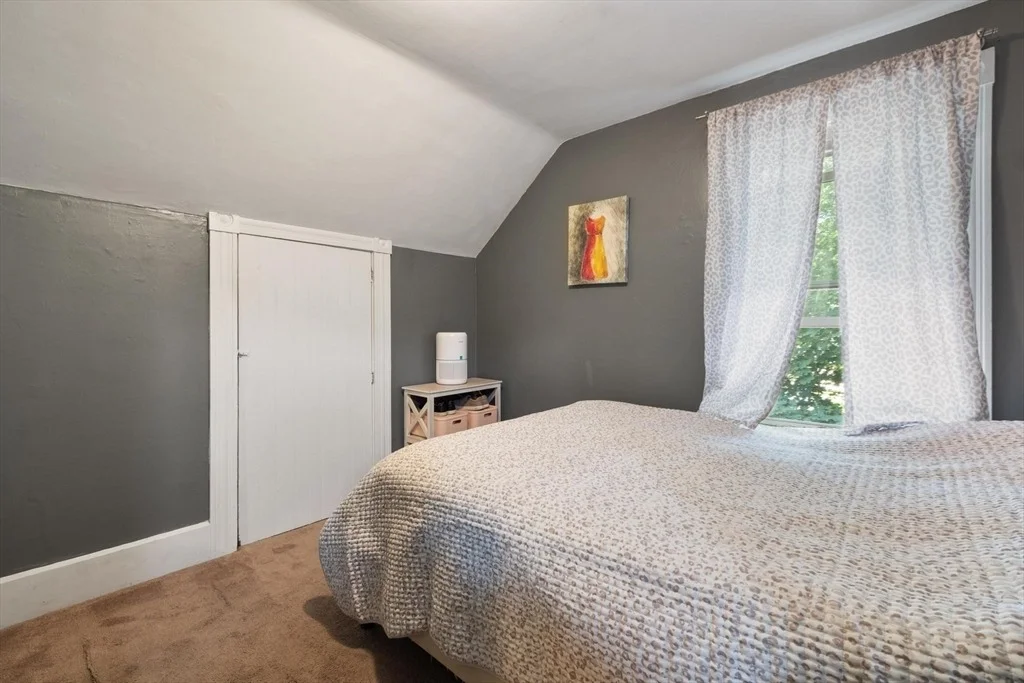 Photo of 24 Bennett Pl