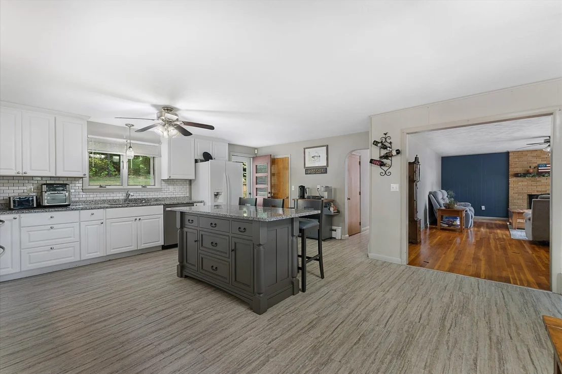 Photo of 6 Hadley Path