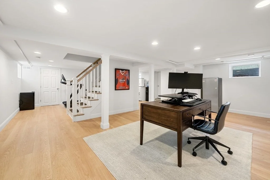 Photo of 37 Salisbury Dr