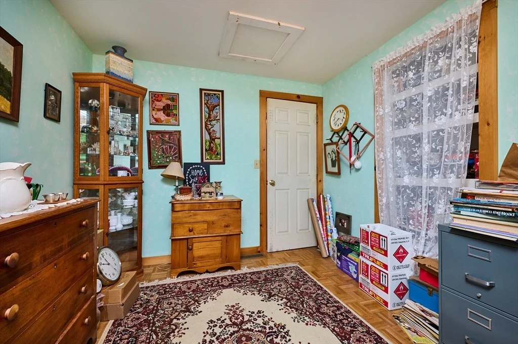 Photo of 35 Briar Hill Rd
