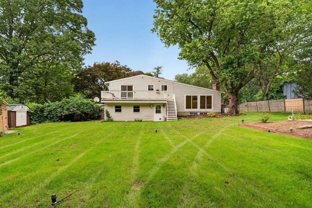 Photo of 463 Old Connecticut Path
