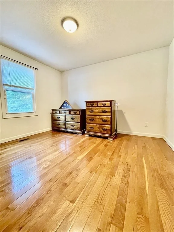 Photo of 477 Clark St