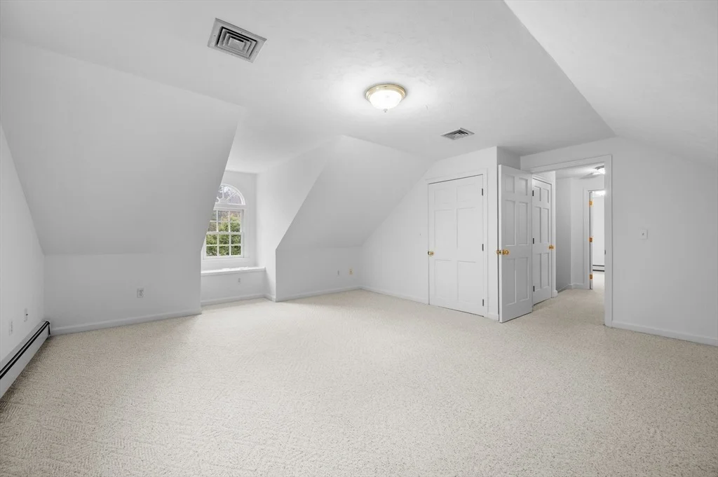 Photo of 9 Windsor Dr