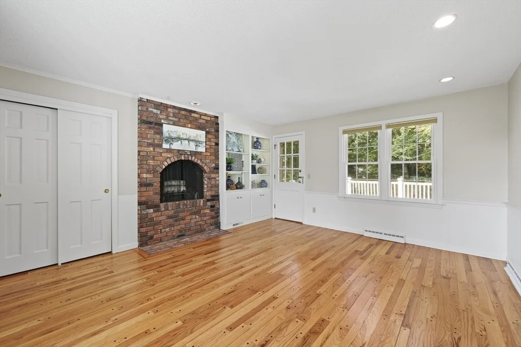 Photo of 76 Coventry Lane
