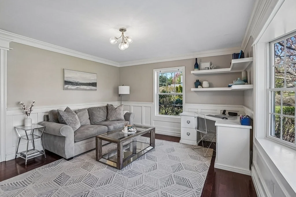 Photo of 20 Walnut Hill Dr