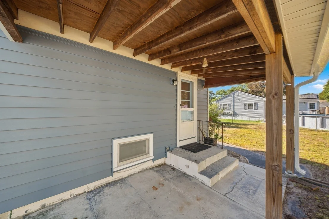 Photo of 44 Memorial Dr