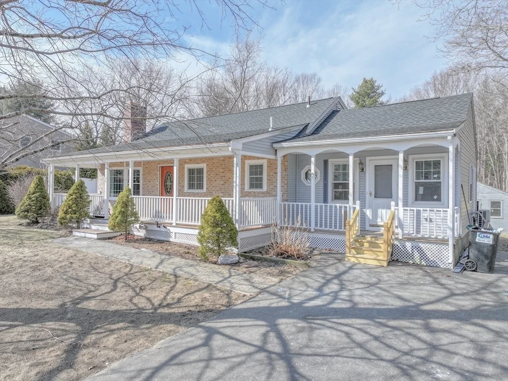 Photo of 72 Laurel Dr