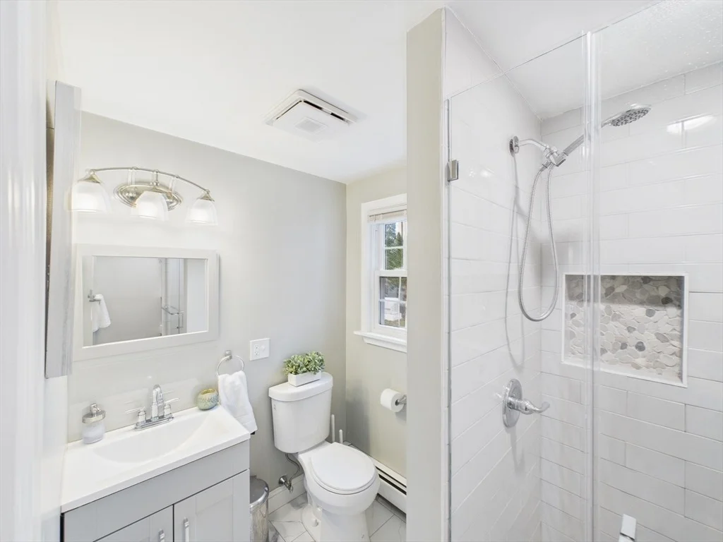 Photo of 17 Meadowbrook Drive