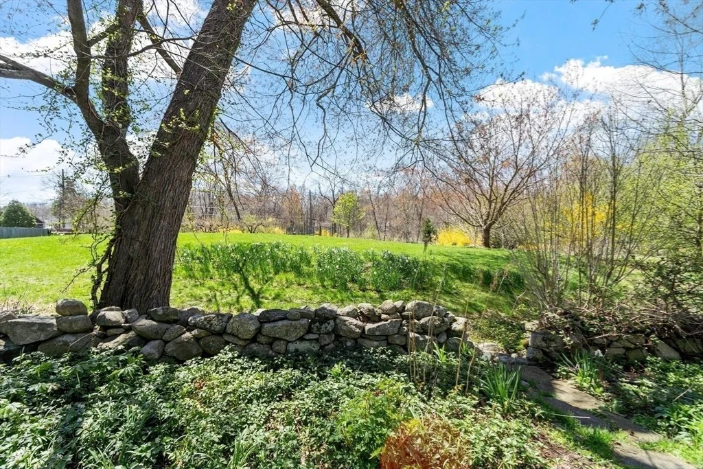 Photo of 315 Nagog Hill Rd