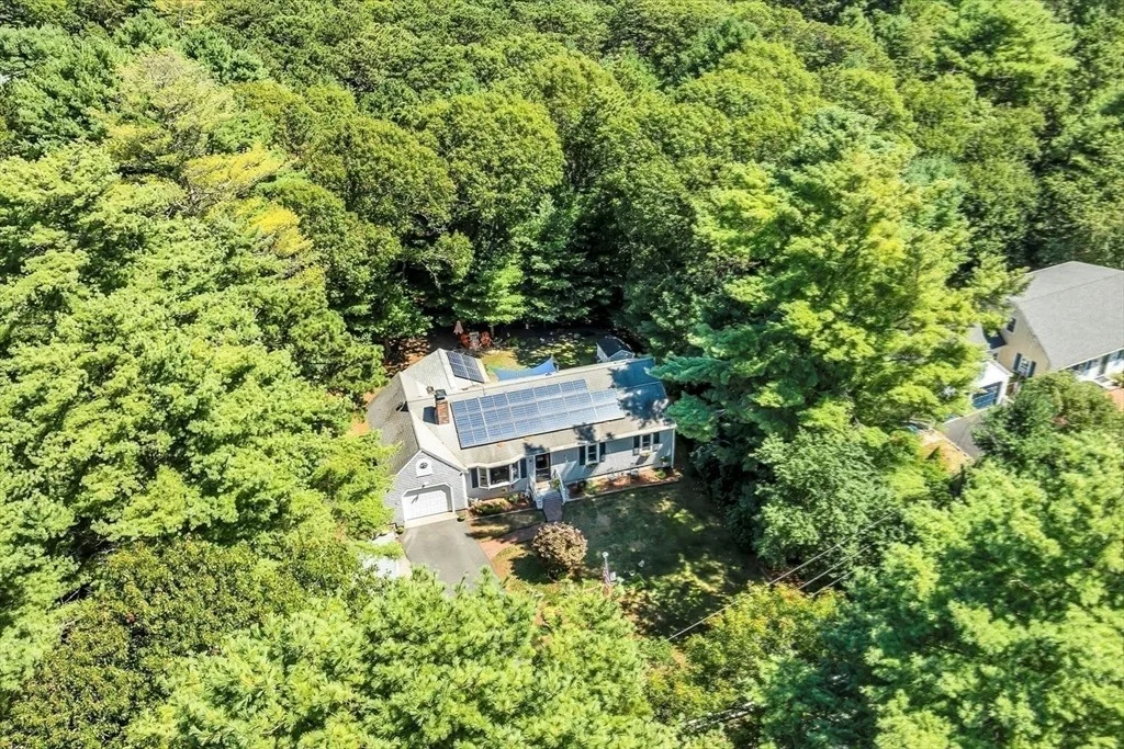 Photo of 248 Mashpee Neck Rd