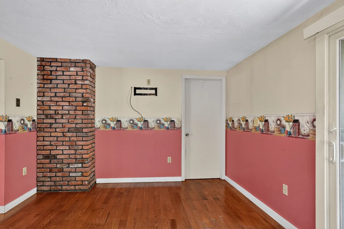 Photo of 68 School St