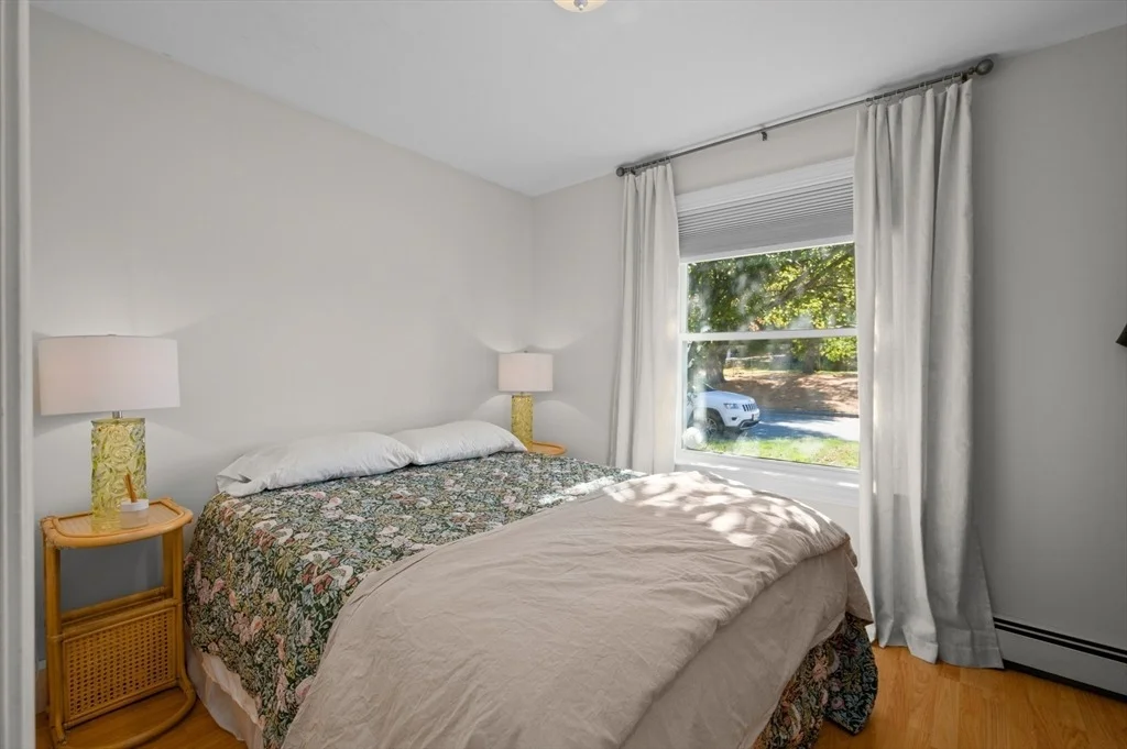 Photo of 18 Middlebrook Rd