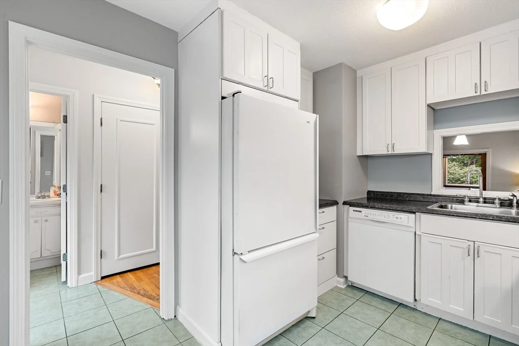 Photo of 18 Lincoln Park